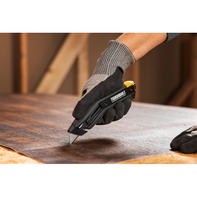 Toughbuilt döntött trapézpengés kés - TB-H4-11-A - Kések és fűrészek Toughbuilt döntött trapézpengés kés - TB-H4-11-A - Kések és fűrészek