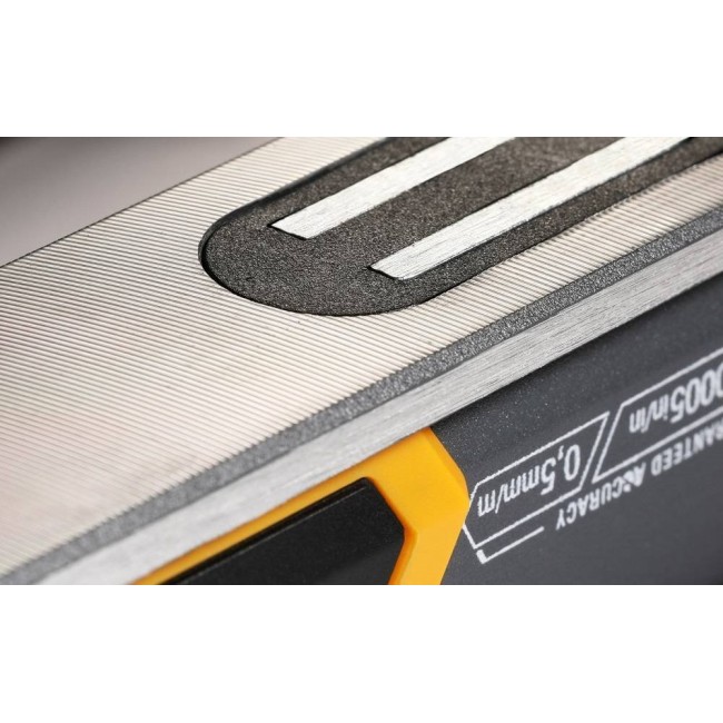 Toughbuilt mágneses vízmérték 120 cm - TB-H2-L-M120LH-M - Vízmérték digitális és alumínium Toughbuilt mágneses vízmérték 120 cm - TB-H2-L-M120LH-M - Vízmérték digitális és alumínium