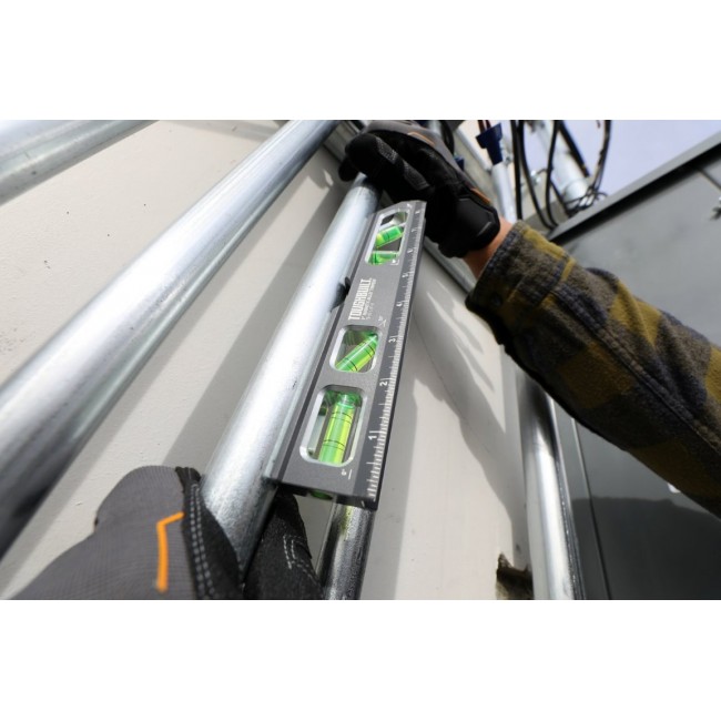 Toughbuilt Torpedo mágneses vízmérték 23 cm - TB-H2-L-M23T-M - Vízmérték digitális és alumínium Toughbuilt Torpedo mágneses vízmérték 23 cm - TB-H2-L-M23T-M - Vízmérték digitális és alumínium