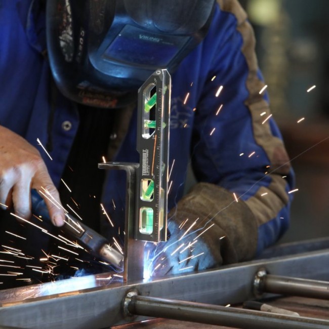 Toughbuilt Torpedo mágneses vízmérték 23 cm - TB-H2-L-M23T-M - Vízmérték digitális és alumínium Toughbuilt Torpedo mágneses vízmérték 23 cm - TB-H2-L-M23T-M - Vízmérték digitális és alumínium