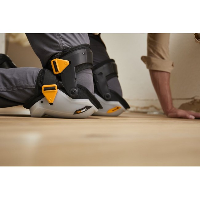 Toughbuilt GelFit térdvédő combtámasszal - gumiborítással - TB-KP-G3R - Térdvédők